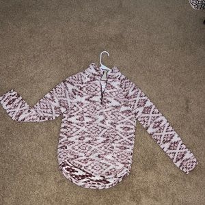 Cozy Sherpa | Size Small | Maroon & White